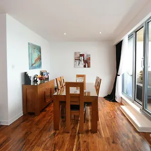 Penthouse Western Harbour Edinburgh